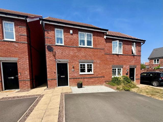 House for sale in Oversetts, Egginton