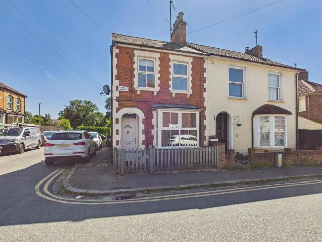 House for sale in Quarrendon, Aylesbury