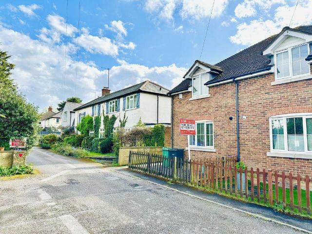 House for sale in Pachesham Park, Surrey