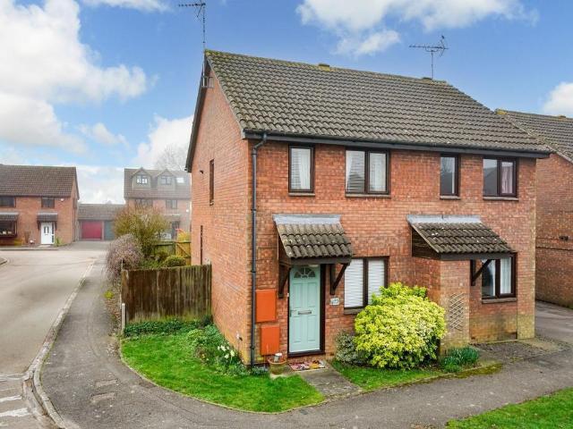 House for sale in Caddington, Bedfordshire