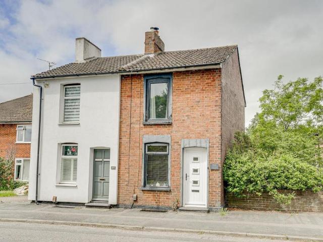 House for sale in Leighton-Linslade, Leighton Buzzard