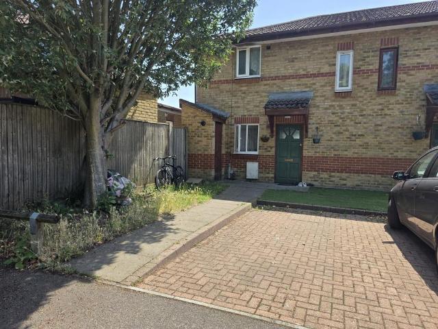 House for sale in Yiewsley, Greater London