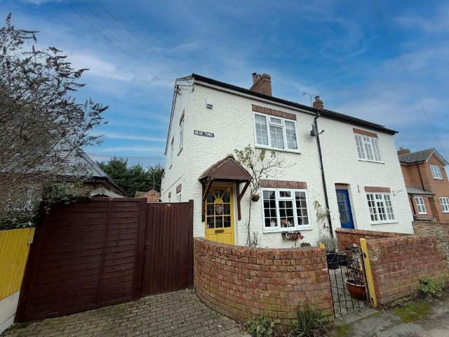 House for sale in Olney