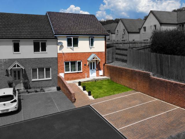 House for sale in Pontardawe, Pontardawe, Clydach