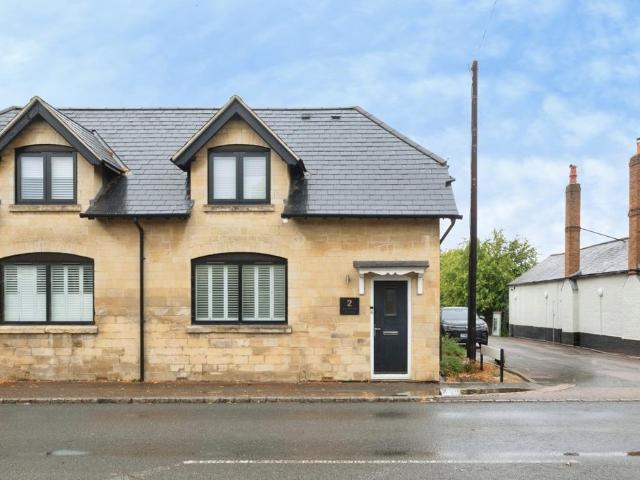 House for sale in Wolverton and Greenleys, Old Wolverton
