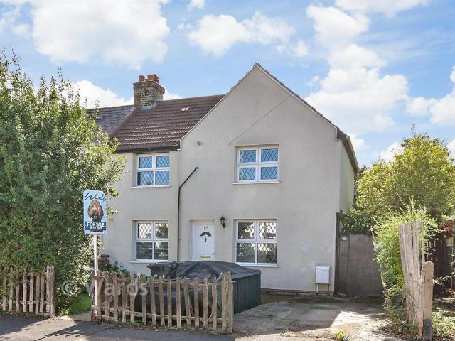 House for sale in Brooklands, Dartford