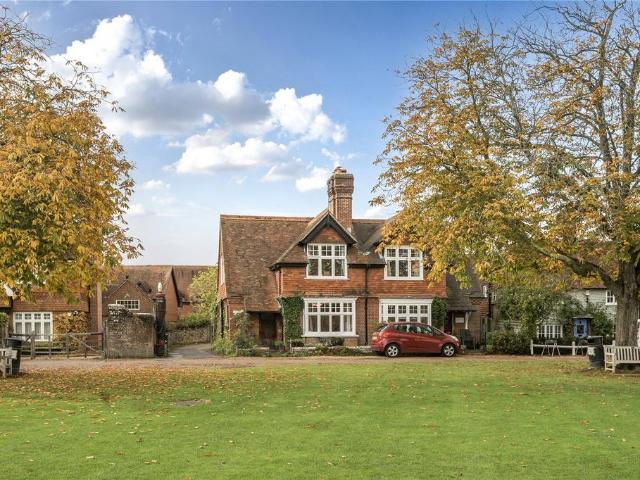 House for sale in Littlecote, West Sussex