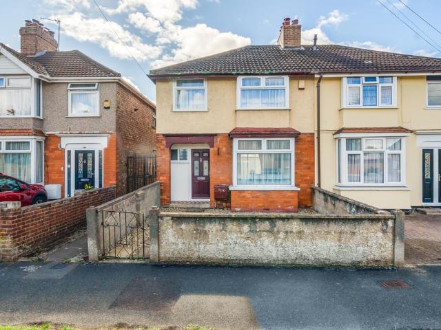 House for sale in Walcot West, Swindon