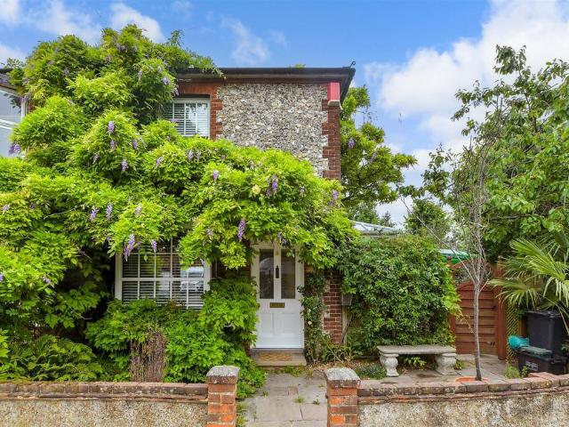 House for sale in Red Hill, Surrey