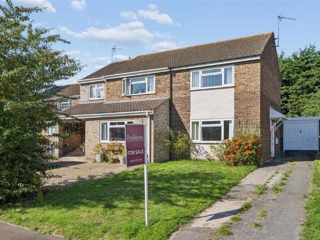House for sale in Harlington, Bedfordshire