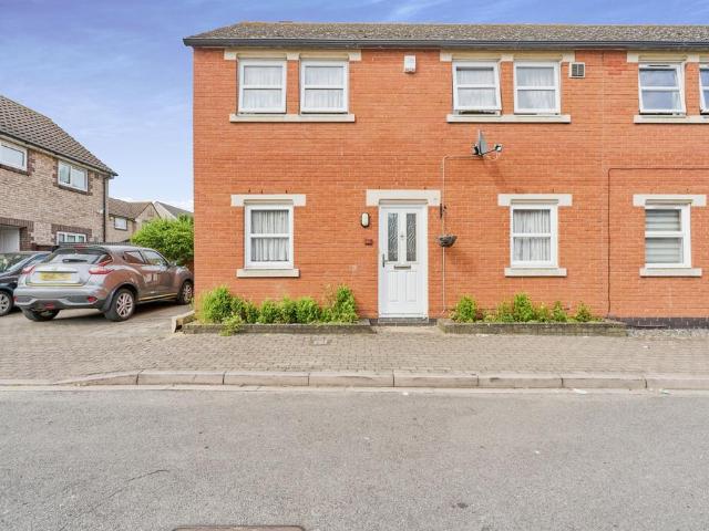 House for sale in London Borough of Hounslow, Greater London