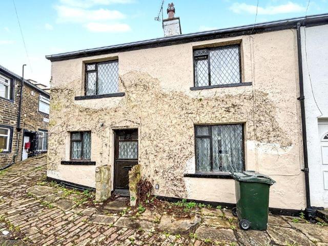 House for sale in Frizinghall, West Yorkshire