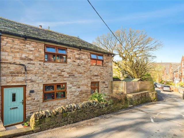 House for sale in Brooksbottom, Bury