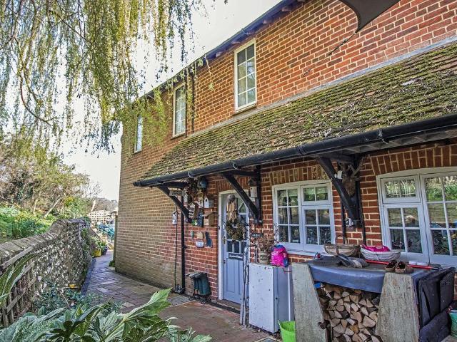 House for sale in Horsham, West Sussex