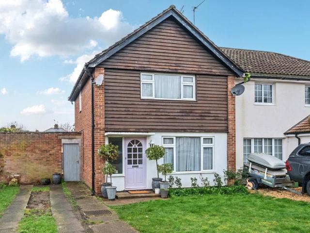 House for sale in Lower Green Esher, Blackhills