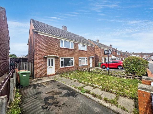 House for sale in Hylton Castle Estate, Tyne And Wear