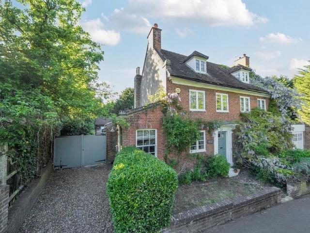 House for sale in Chislehurst, Greater London