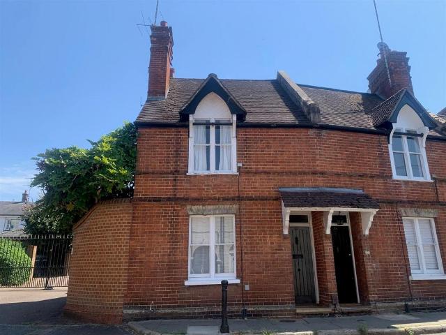 House for sale in Pachesham Park, Surrey