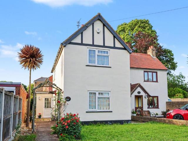 House for sale in Minster, Acol