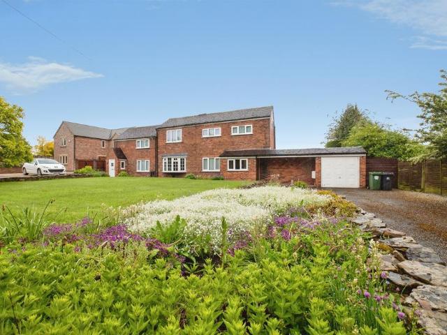 House for sale in Kedleston, East Midlands