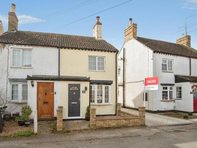 House for sale in Lower Stondon, Bedfordshire
