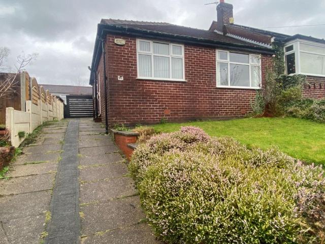 House for sale in Chadderton Fold, Pendock