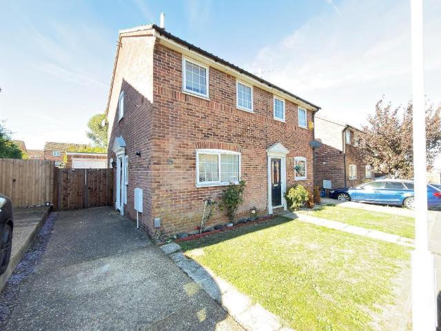House for sale in Lewsey Farm