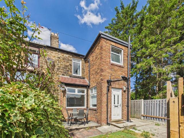 House for sale in Dodworth, South Yorkshire