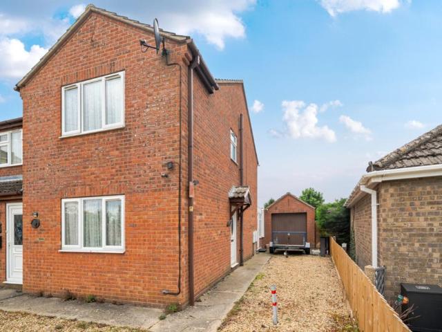 House for sale in Cowbit, South Holland