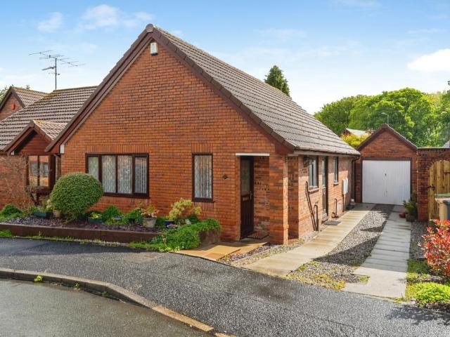 House for sale in Westhoughton, Lee Bank