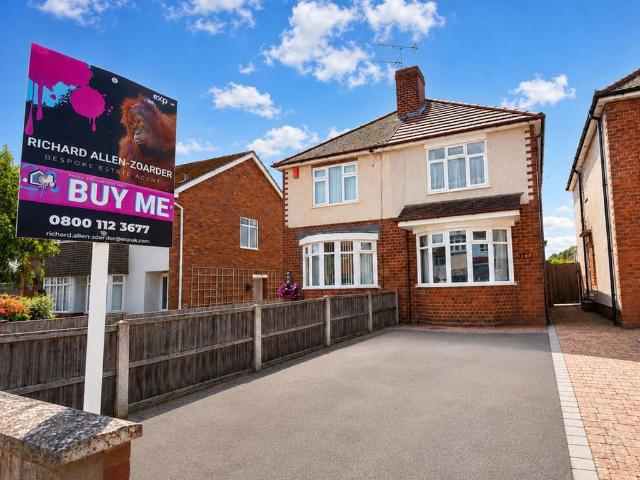 House for sale in Kingswinford, West Midlands