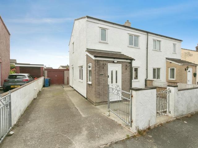 House for sale in Gaerwen, Wales