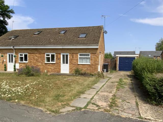 House for sale in Potterspury, Northamptonshire