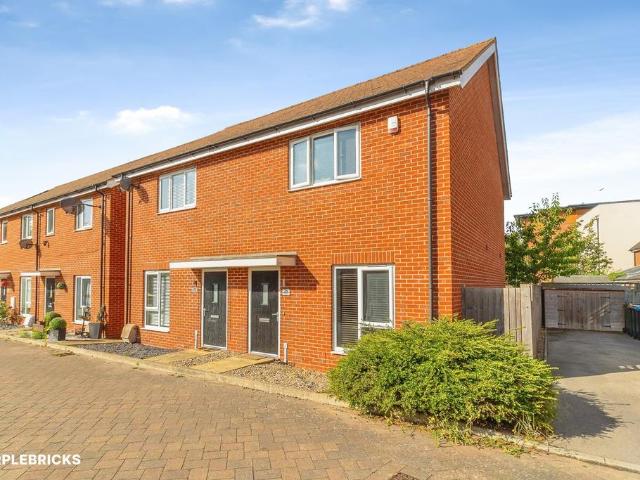 House for sale in Denbigh East, Milton Keynes