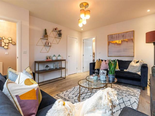 House for sale in Hounsome Fields, Priest Down
