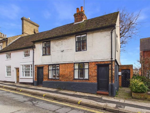 House for sale in Key Street, Suffolk