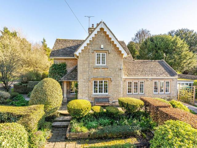 House for sale in Grittleton
