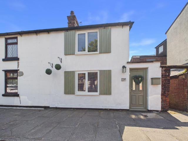 House for sale in Roby Mill, Lancashire
