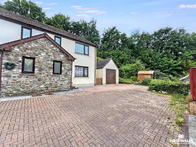 House for sale in Carmarthen, Wales
