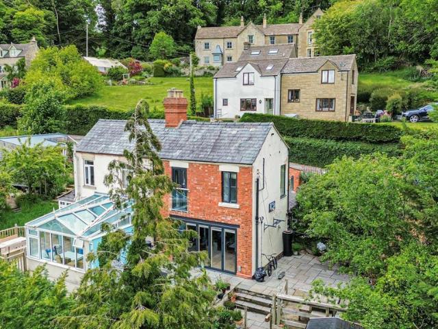 House for sale in Amberley, School House