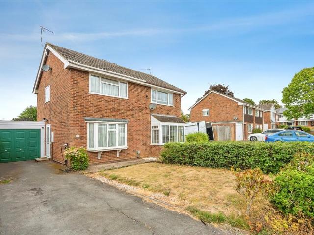House for sale in Woodloes Park, Green Close