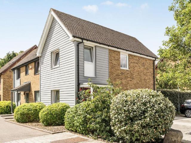 House for sale in Manor Park, Epsom