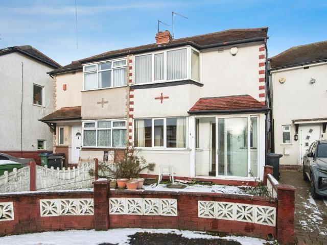 House for sale in Harvills Hawthorn, Hill Top