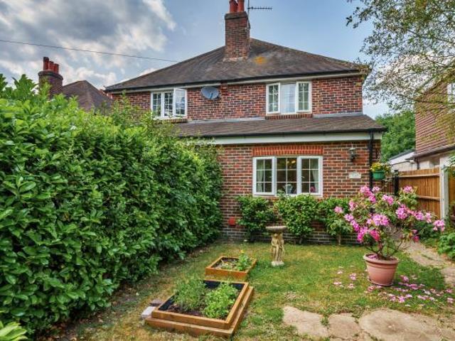 House for sale in West End, Heol-las