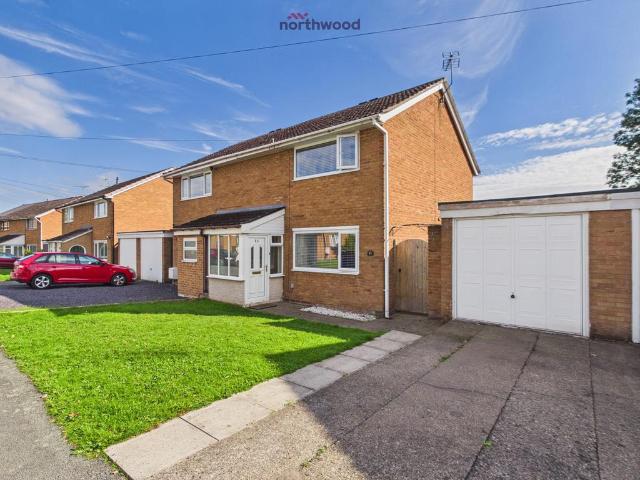 House for sale in Maesydre, Wrexham