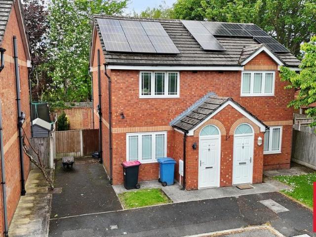 House for sale in Salford, Greater Manchester