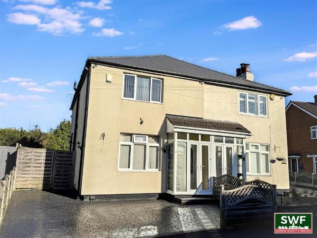 House for sale in Goldthorn Hill, West Midlands
