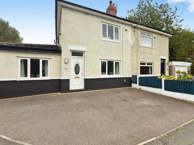 House for sale in Salford, Greater Manchester
