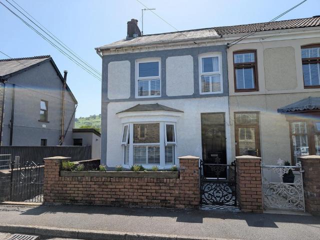 House for sale in Ystalyfera