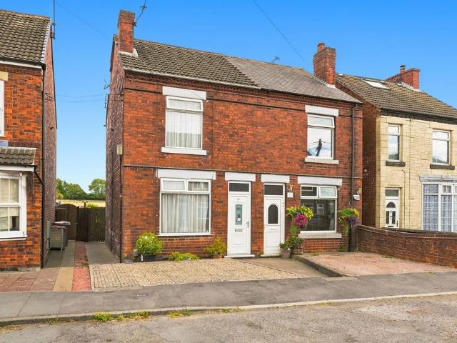 House for sale in Elmton, East Midlands